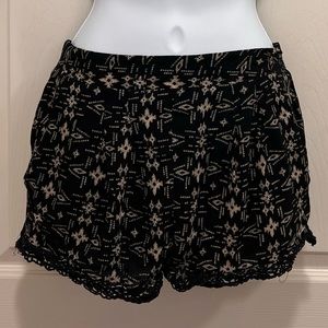 Forever 21 shorts with pockets and lining size small